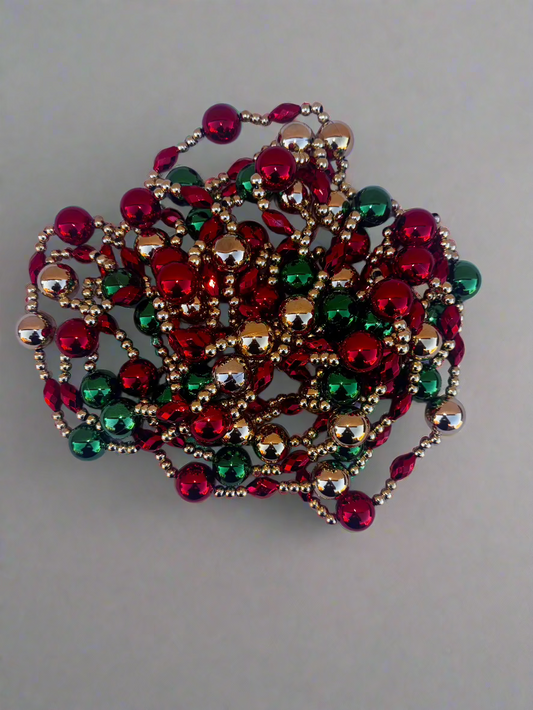 Festive Beaded Garland – Red, Green, and Gold Elegance (9ft)